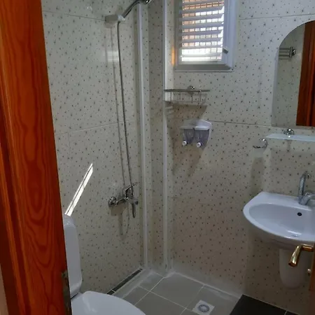 Hotel Adali