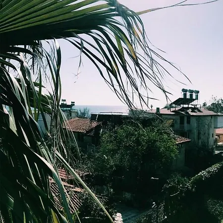 Adali Hotel Side