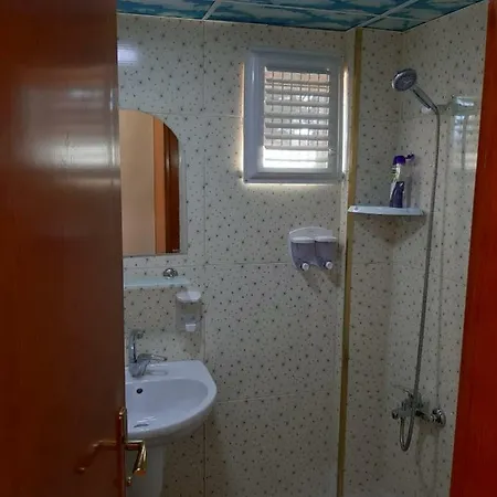 Hotel Adali *