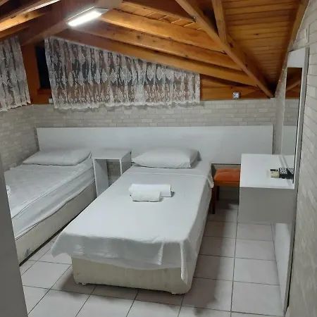 Hotel Adali